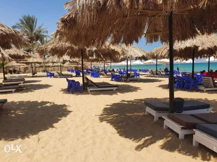 شاليه فرش فندقي بقرية بالميرا بيتش العين السخنه للعائلات アインソフナ エクステリア 写真